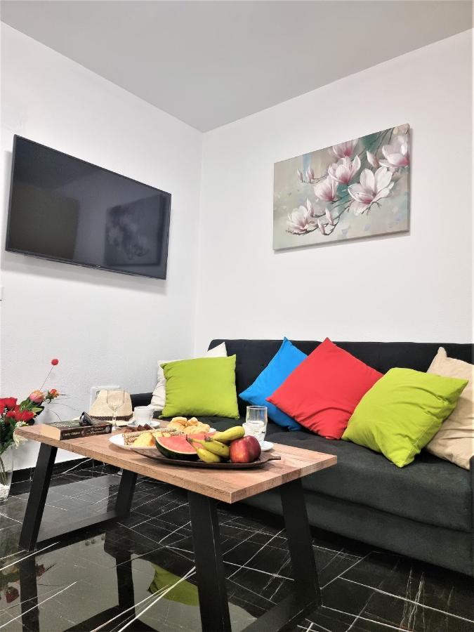 Istron Corner Apartments Extérieur photo