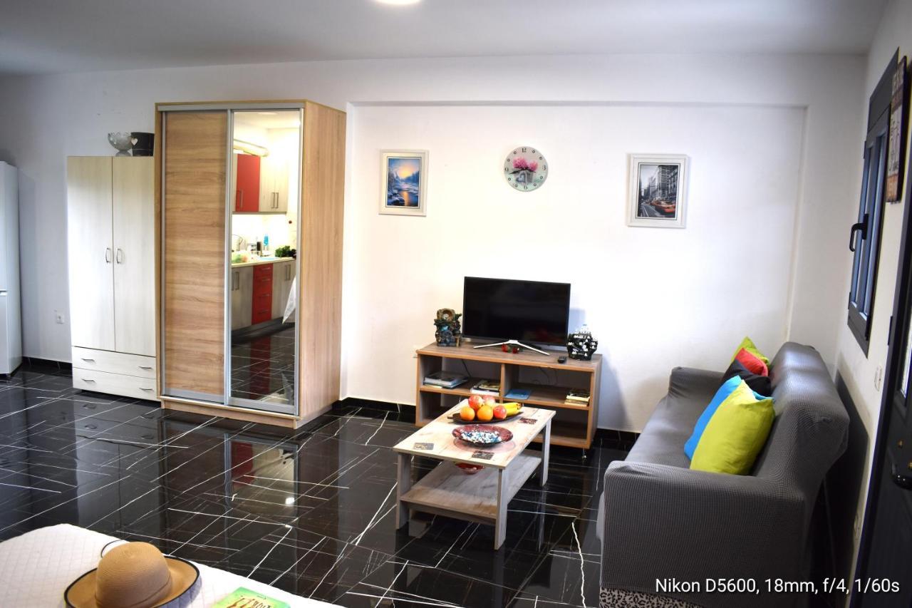 Istron Corner Apartments Extérieur photo